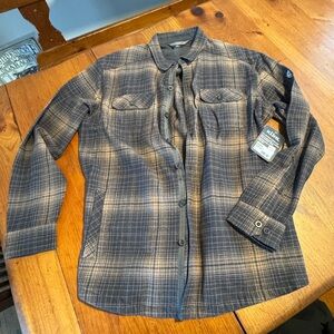 Men’s XL Kuhl flannel style shirt, very nice material. Brand new with tag.